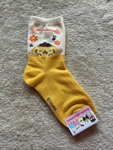 Load image into Gallery viewer, Sanrio Character Happy Cotton Crew Ankle Socks : Hello Kitty