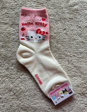 Load image into Gallery viewer, Sanrio Character Happy Cotton Crew Ankle Socks : Hello Kitty