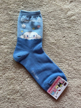 Load image into Gallery viewer, Sanrio Character Happy Cotton Crew Ankle Socks : Hello Kitty