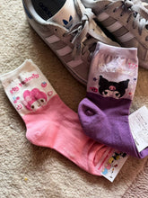 Load image into Gallery viewer, Sanrio Character Happy Cotton Crew Ankle Socks : Hello Kitty
